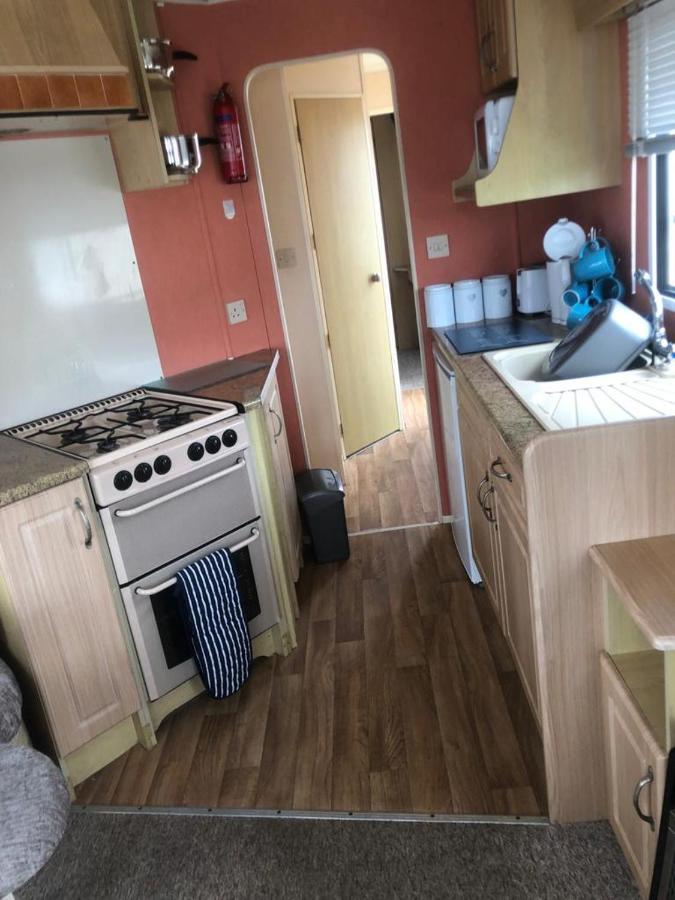 A4 The Chase 6 Berth Pet Friendly Caravan With Decking