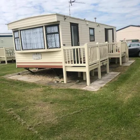 A4 The Chase 6 Berth Pet Friendly Caravan With Decking Ingoldmells Exterior photo