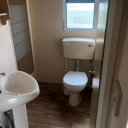 A4 The Chase 6 Berth Pet Friendly Caravan With Decking Ingoldmells Exterior photo
